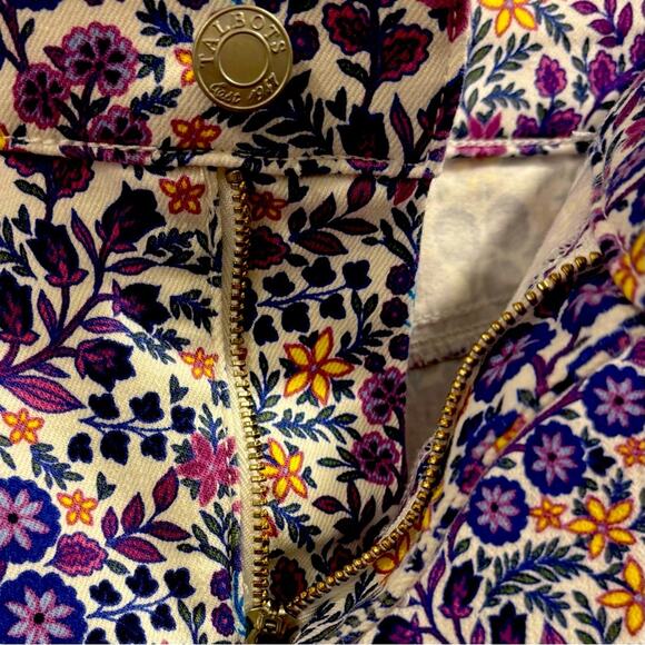 TALBOTS Purple Floral Stretch Denim Skirt, Size 4 - Picture 7 of 10